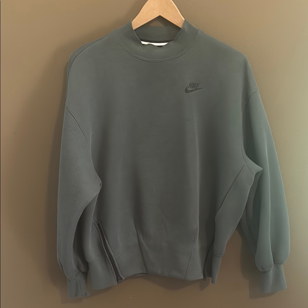 Nike Tech Green Crewneck Sweatshirt